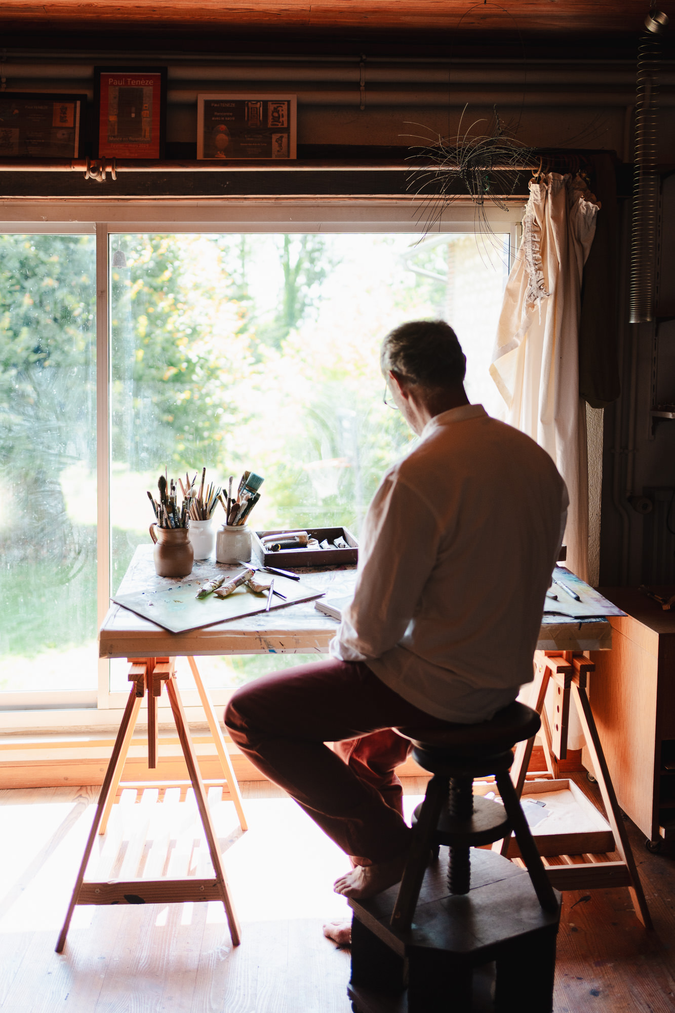photo d'artisan dans son atelier